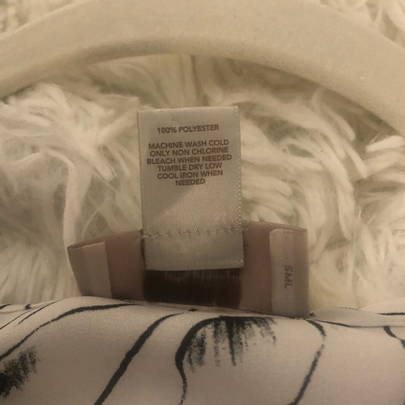 X-Small Floral/Leaf Patterned LOFT Shirt - Picture 5 of 5